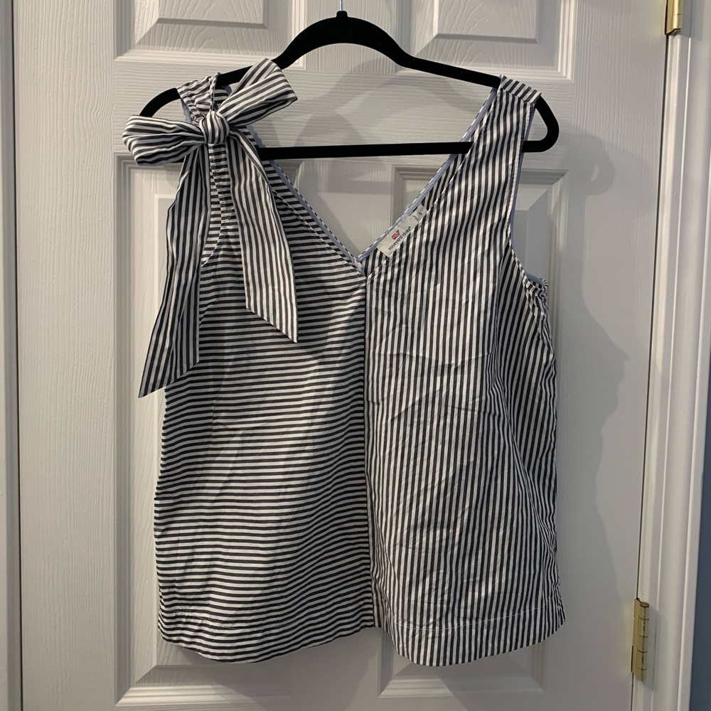 Vineyard Vines Tie Shoulder Top - Small